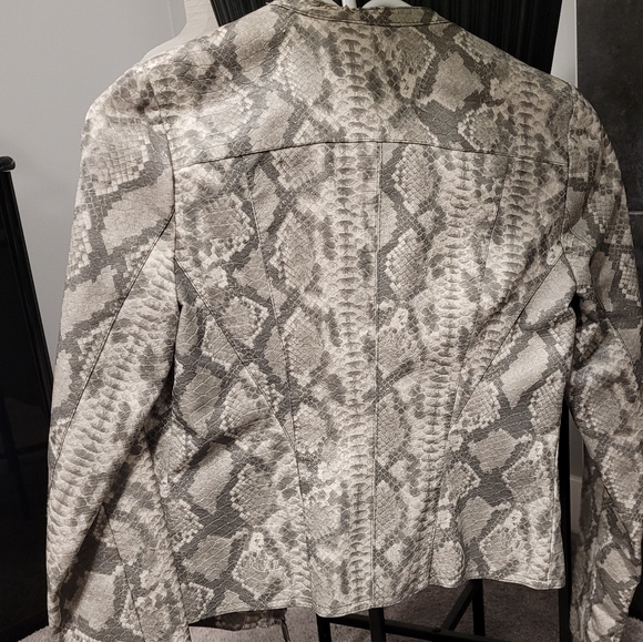 Le chateau Faux snakeskin jacket - Picture 2 of 4